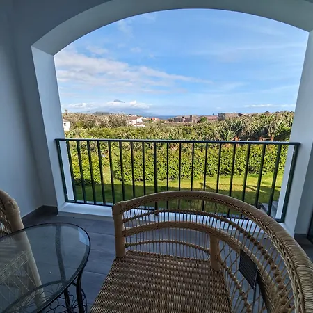 Alojamento de Acomodação e Pequeno-almoço The Plantation Faial 3*