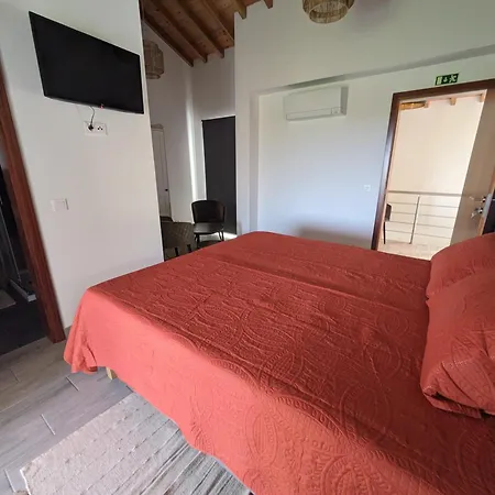 Alojamento de Acomodação e Pequeno-almoço The Plantation Faial 3*